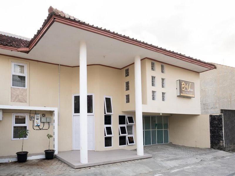 Oyo 2173 Bnv House Babarsari Hotel Maguwo Exterior photo